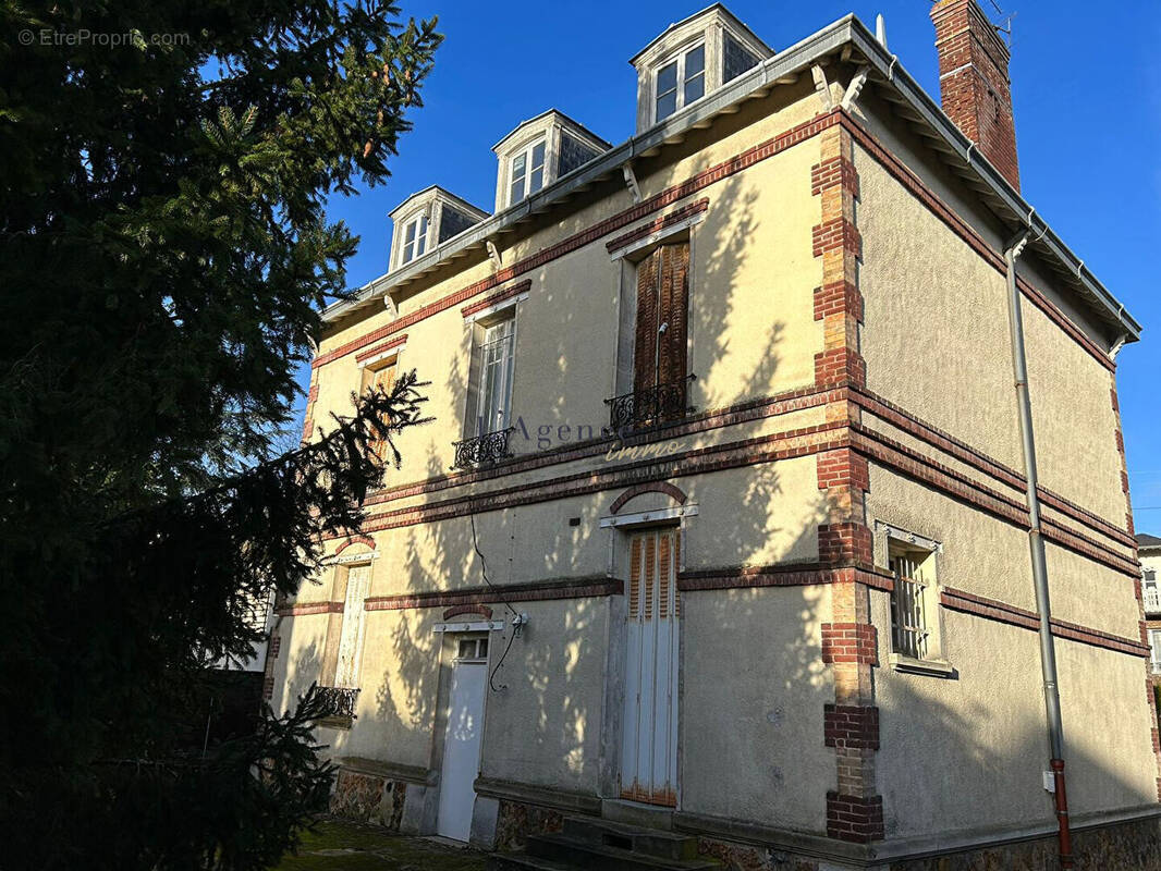 Maison à CHANTILLY