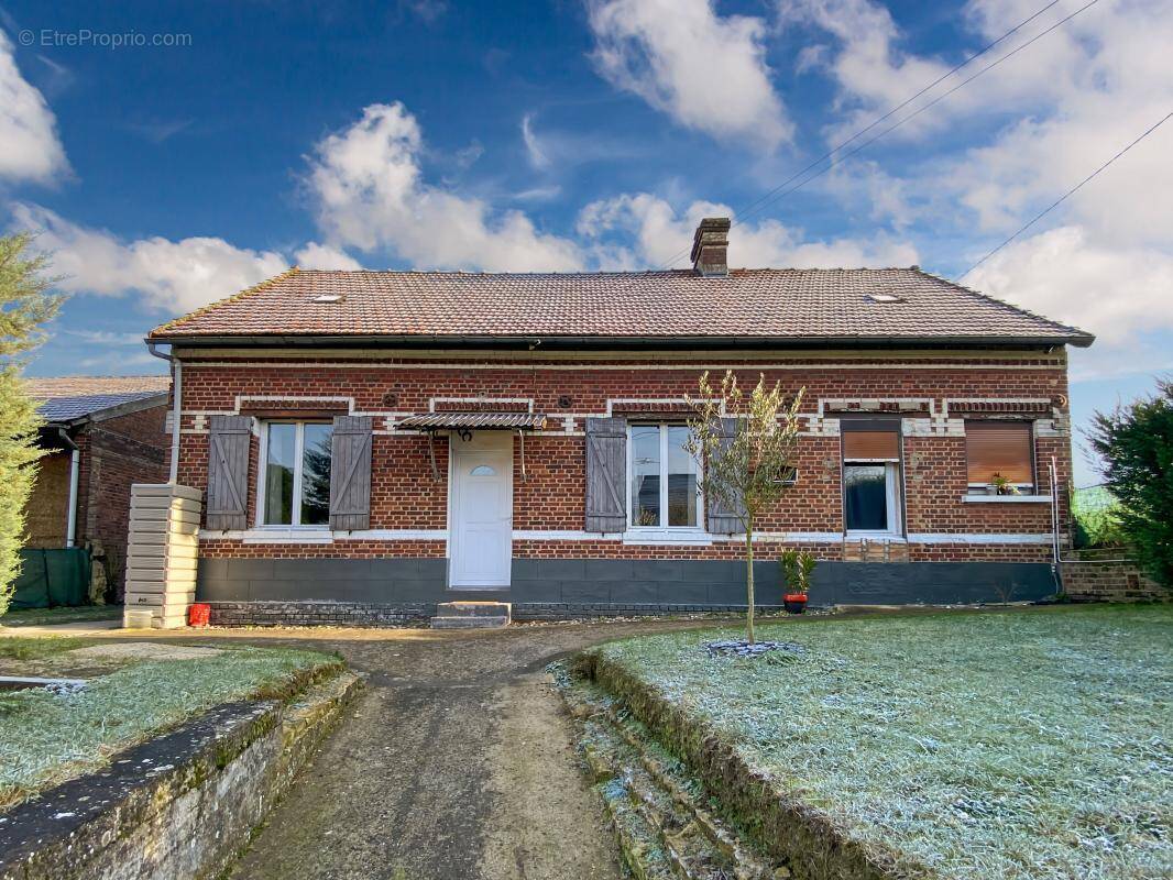 Maison à PORQUERICOURT