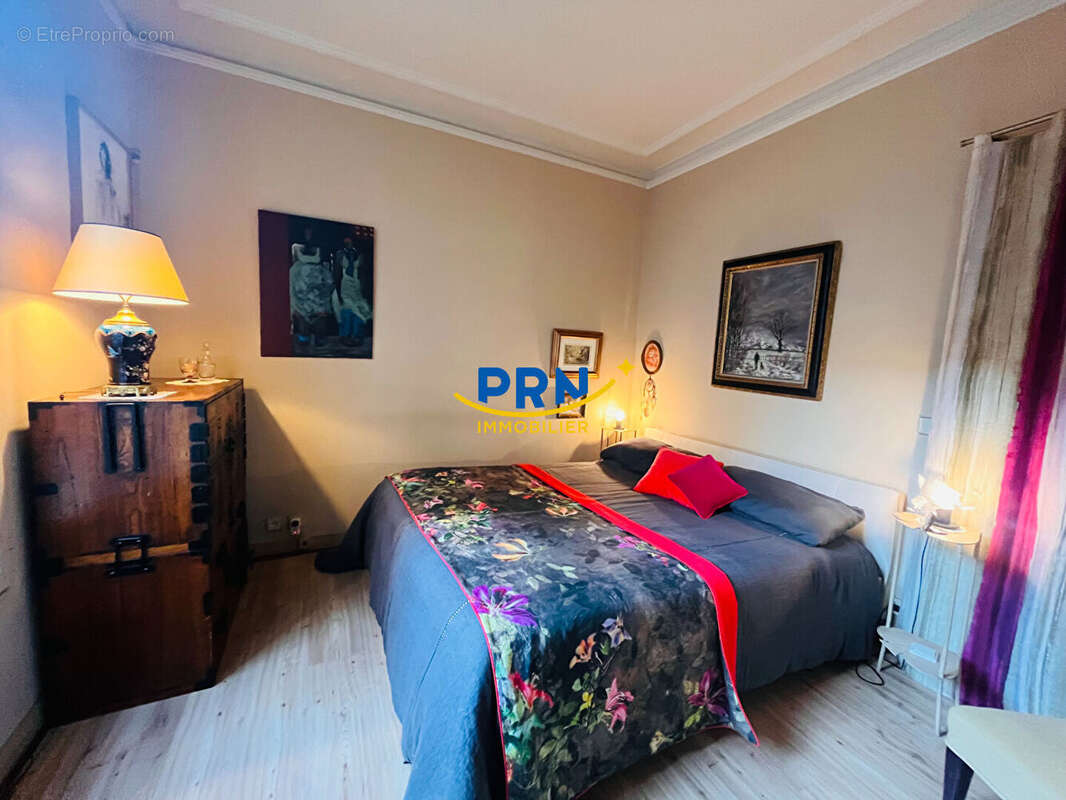 Appartement à PARIS-14E