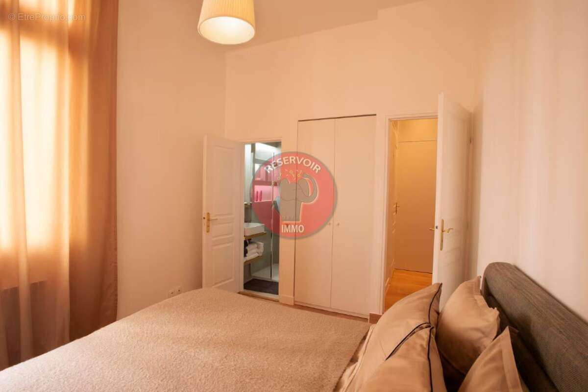 Appartement à PARIS-10E