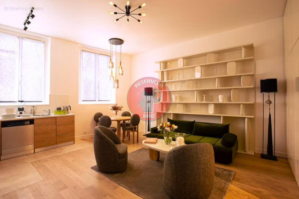 Appartement à PARIS-10E