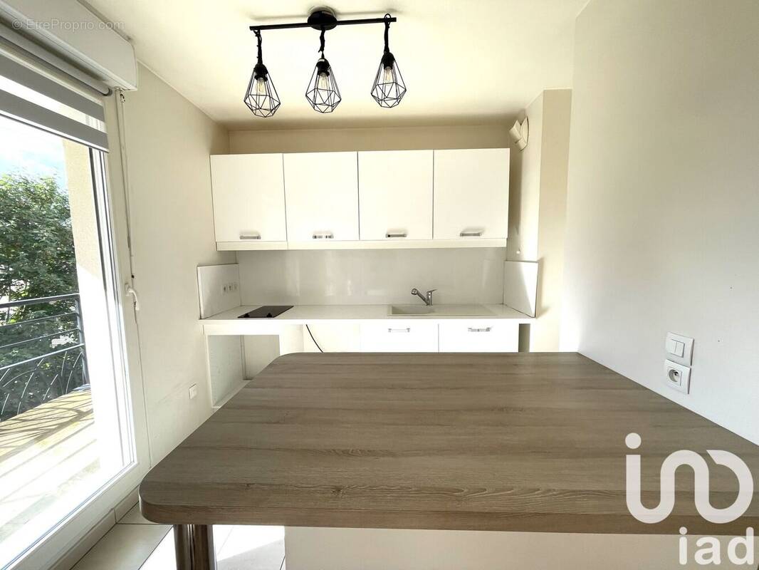 Photo 1 - Appartement à COMBS-LA-VILLE