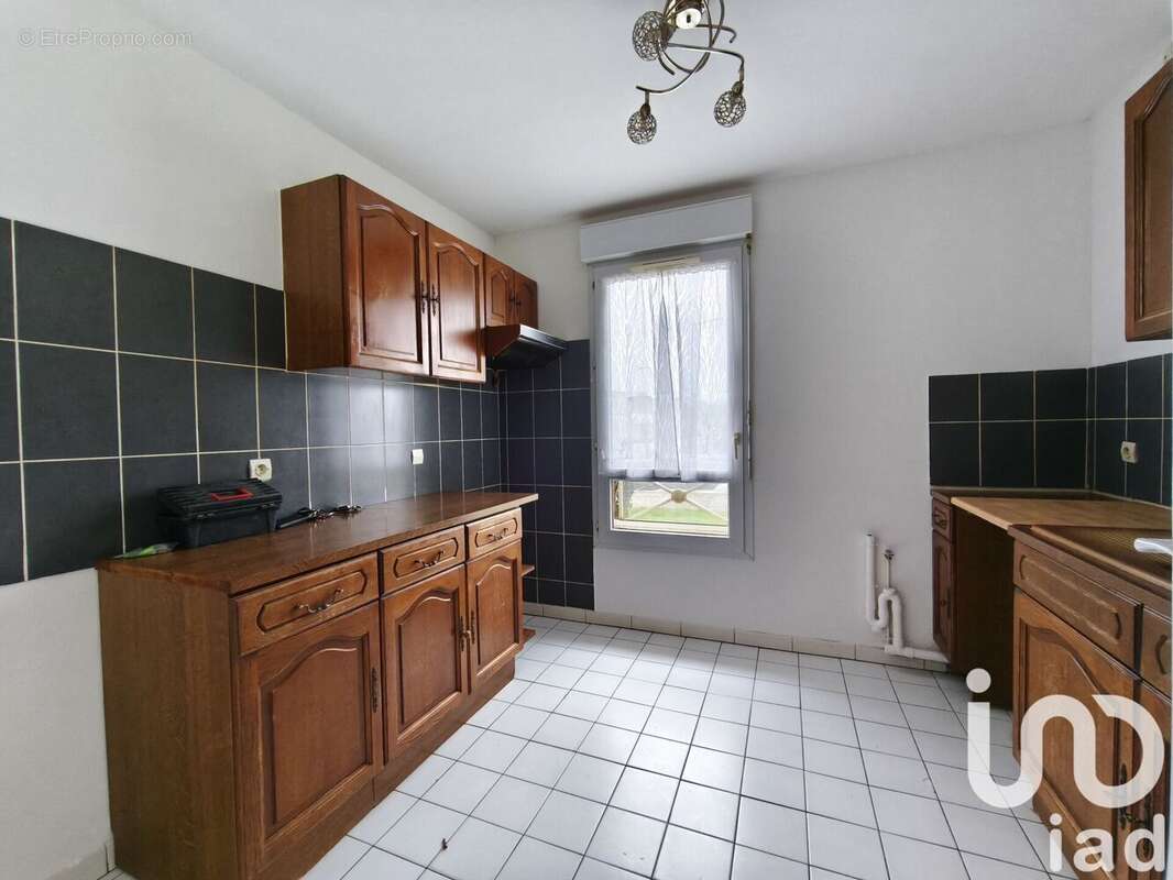 Photo 3 - Appartement à LE PLESSIS-BELLEVILLE