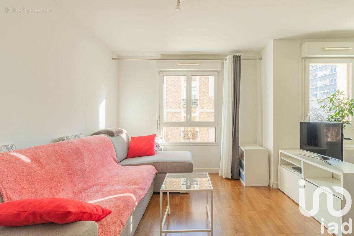 Photo 1 - Appartement à MONTROUGE