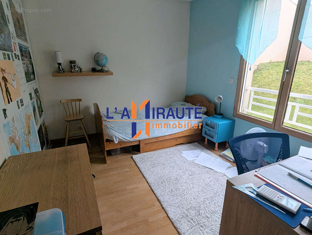 Appartement à HOUILLES