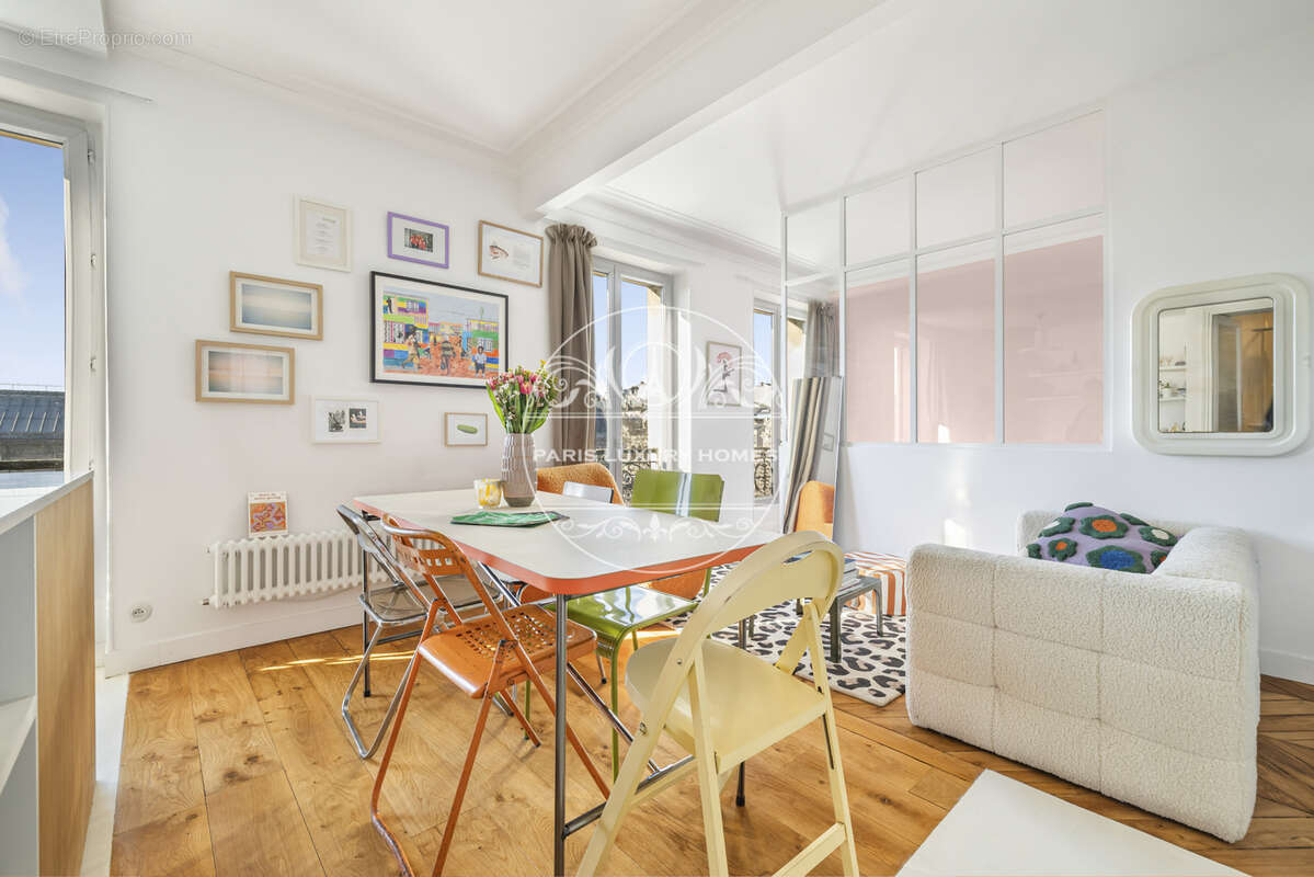 Appartement à PARIS-9E