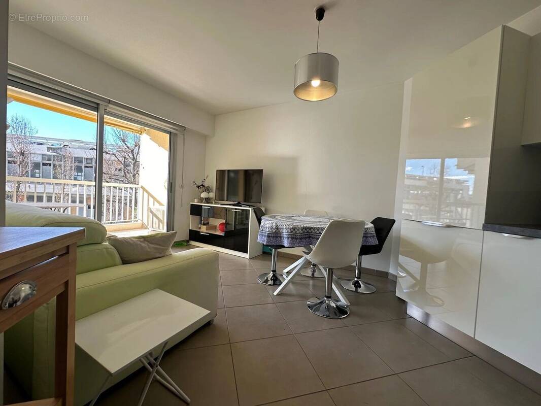 Appartement à CAGNES-SUR-MER