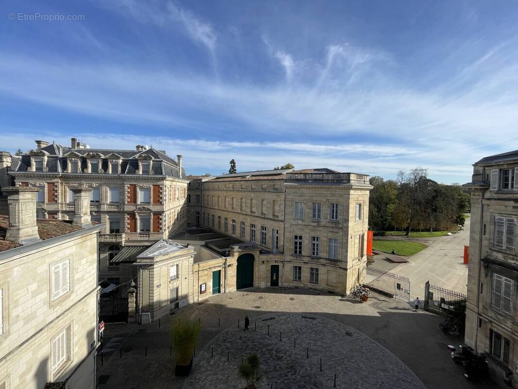 Appartement à BORDEAUX