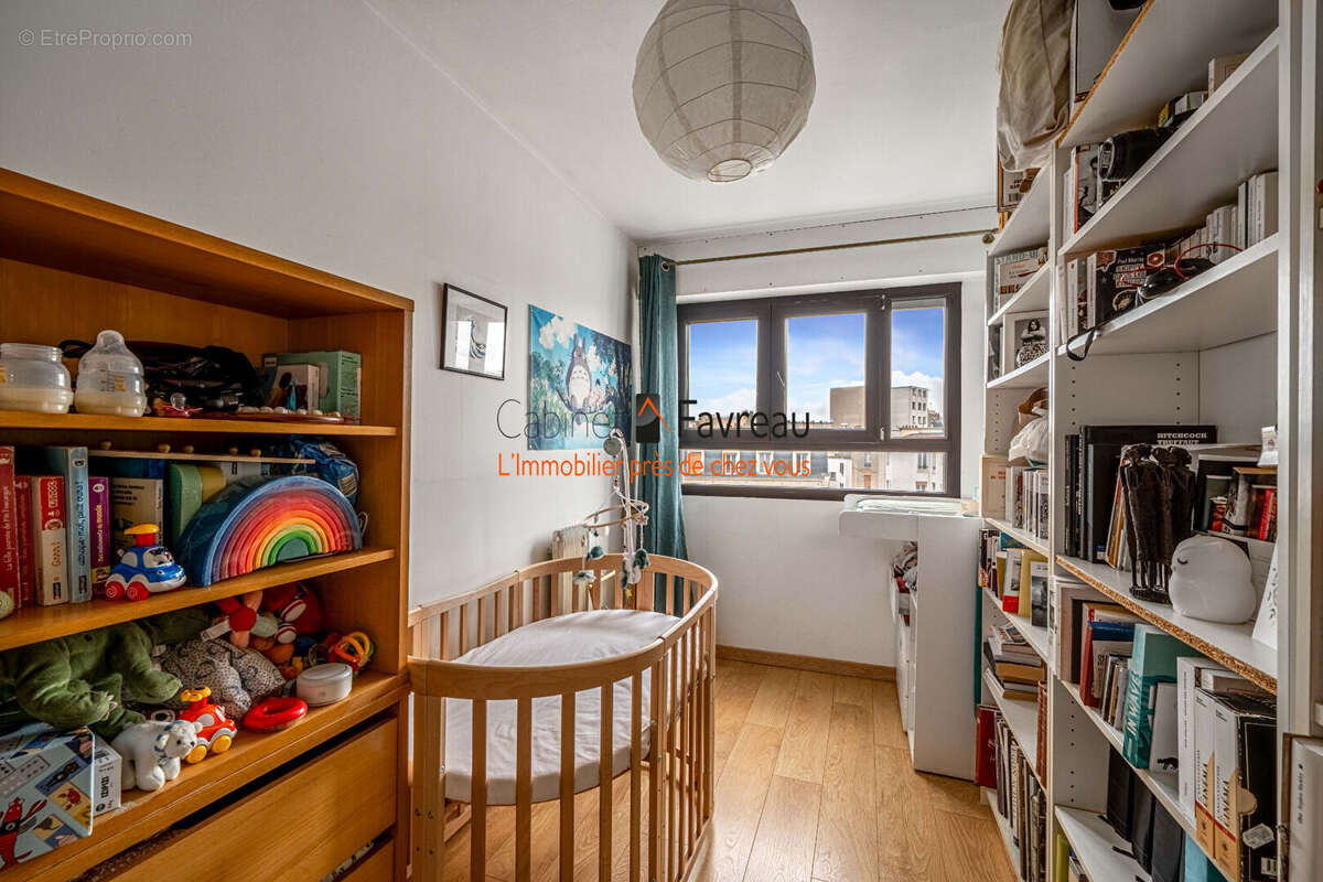 Appartement à PARIS-14E