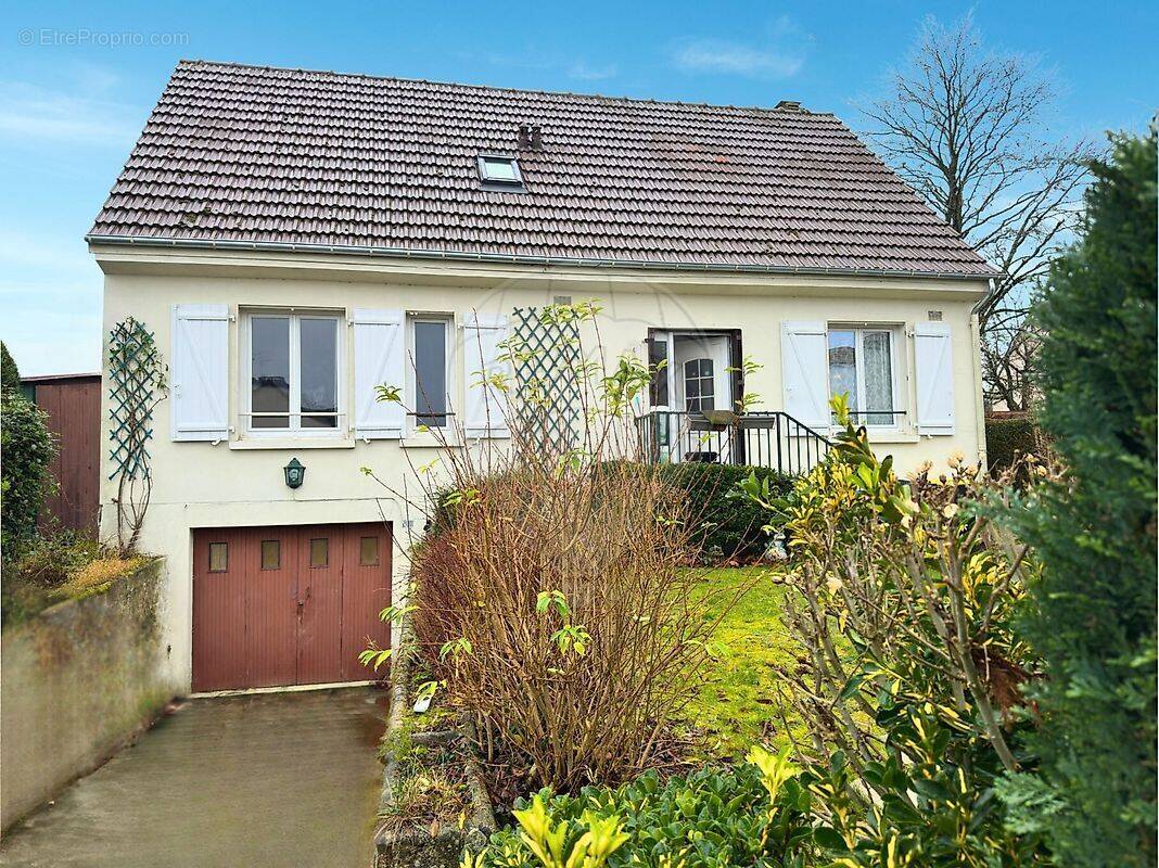 Maison à CREPY-EN-VALOIS