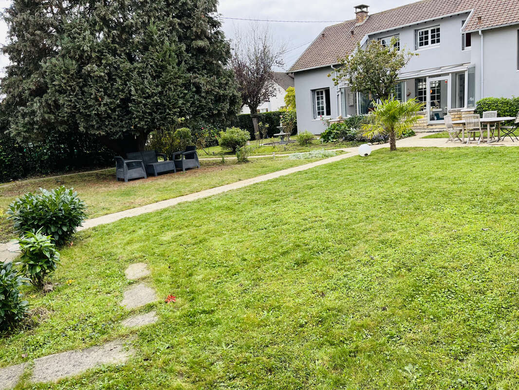 Maison à MAROLLES-EN-HUREPOIX