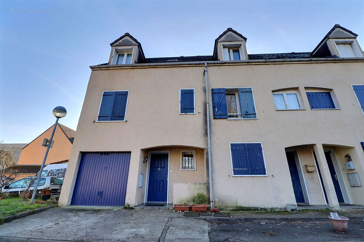 Maison à SAINT-DENIS