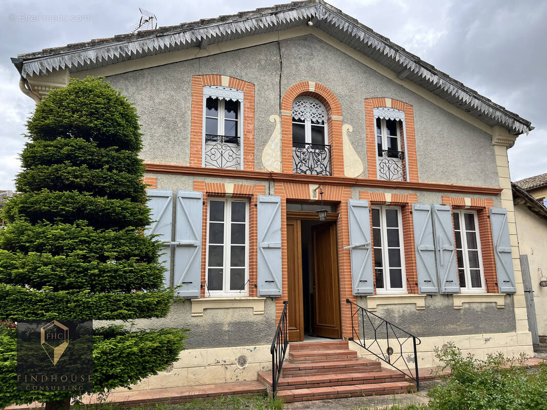 Maison à L&#039;ISLE-EN-DODON