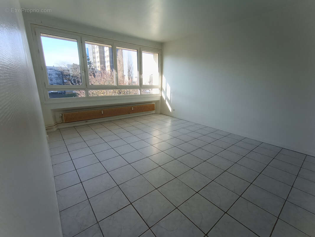 Appartement à HEROUVILLE-SAINT-CLAIR