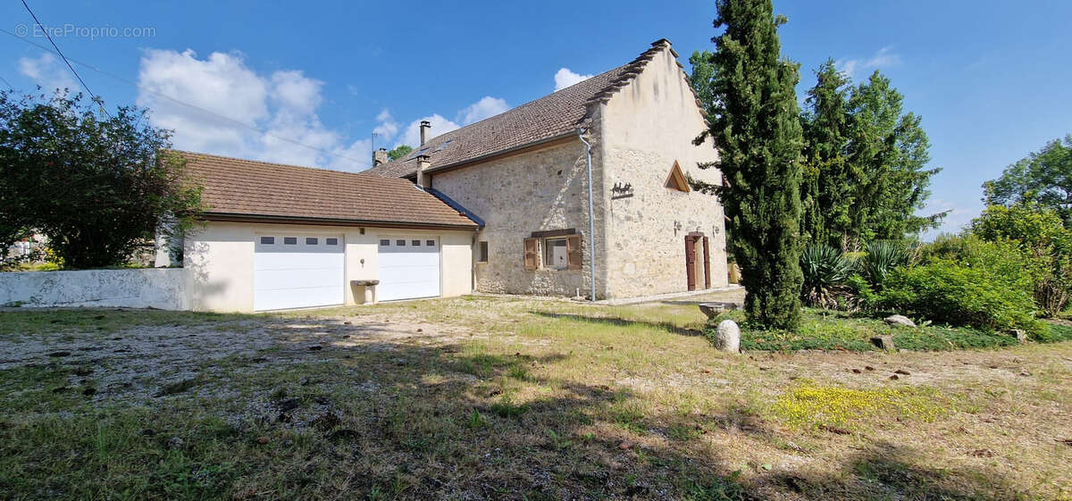 Maison à LHUIS