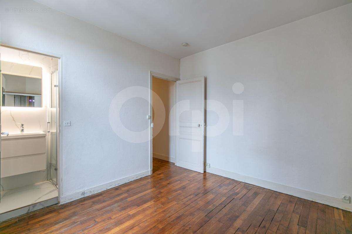 Appartement à NOGENT-SUR-MARNE