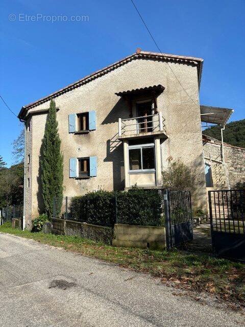 Maison à LES SALLES-DU-GARDON