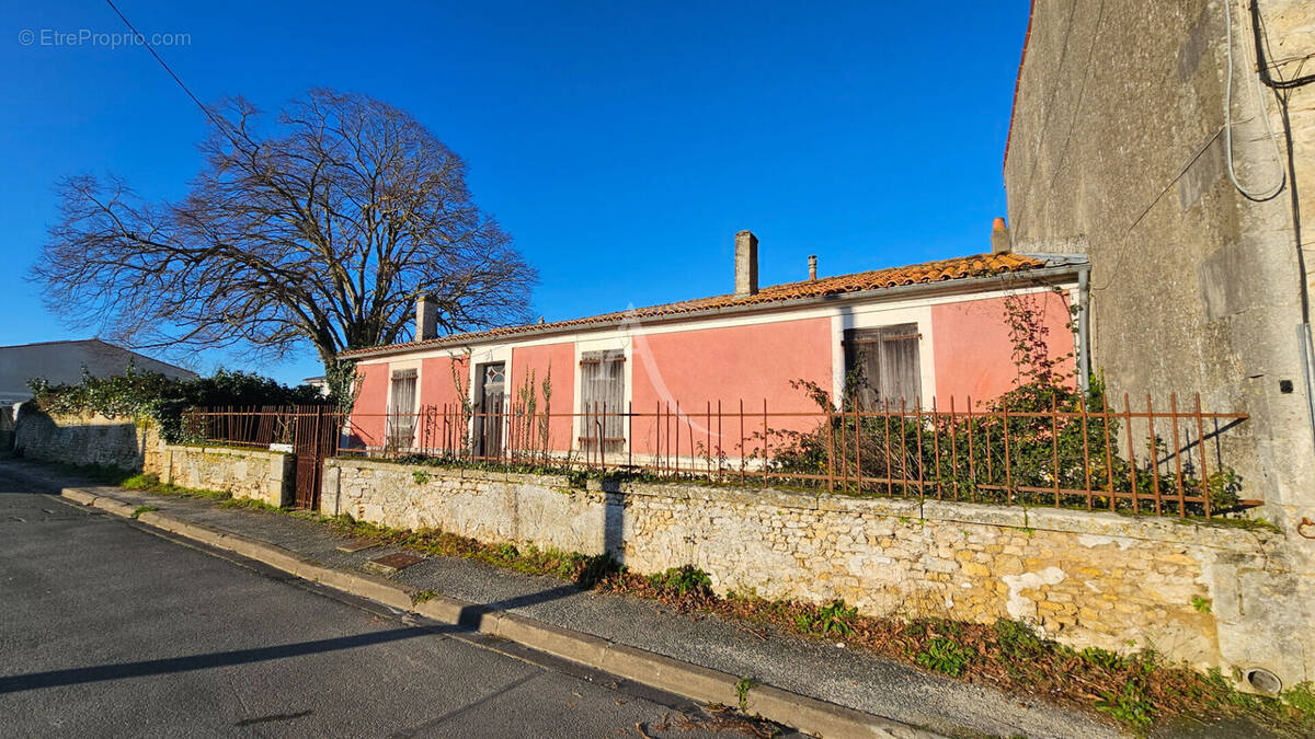 Maison à SAINT-FROULT