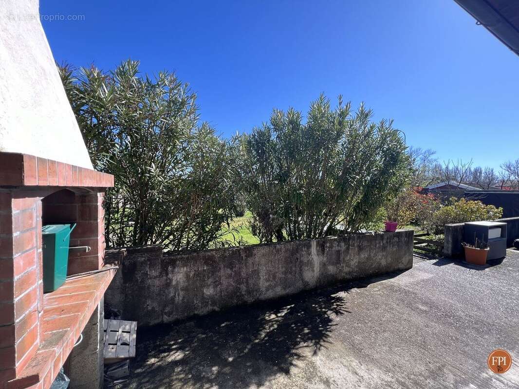 Maison à LA LANDE-DE-FRONSAC