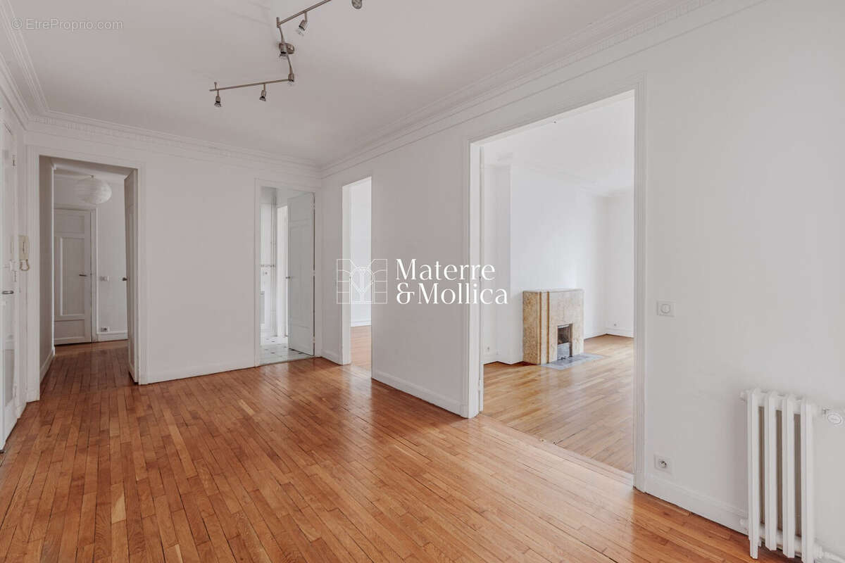 Appartement à PARIS-6E