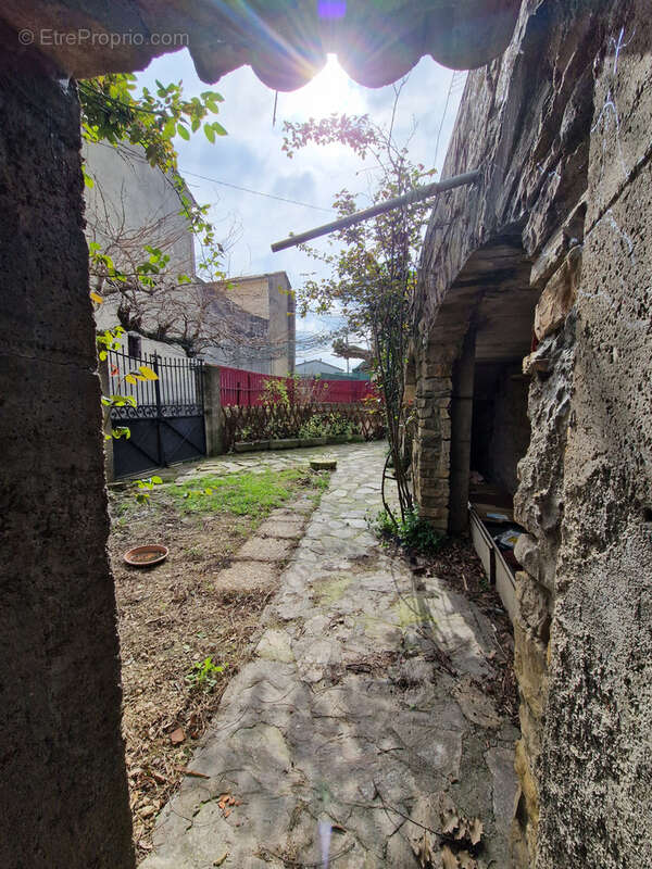 Maison à LAVAL-PRADEL