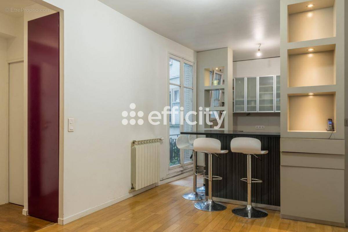 Appartement à PARIS-12E