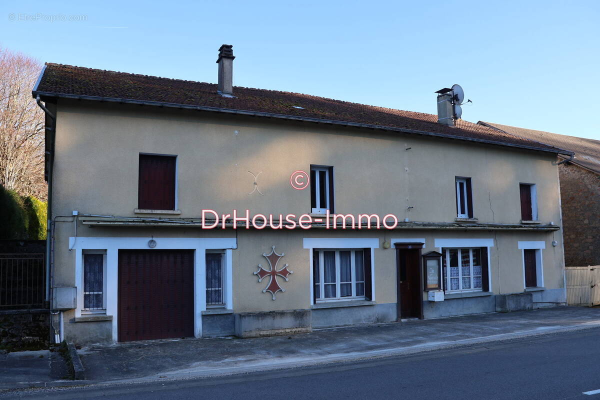 Maison à RAZES