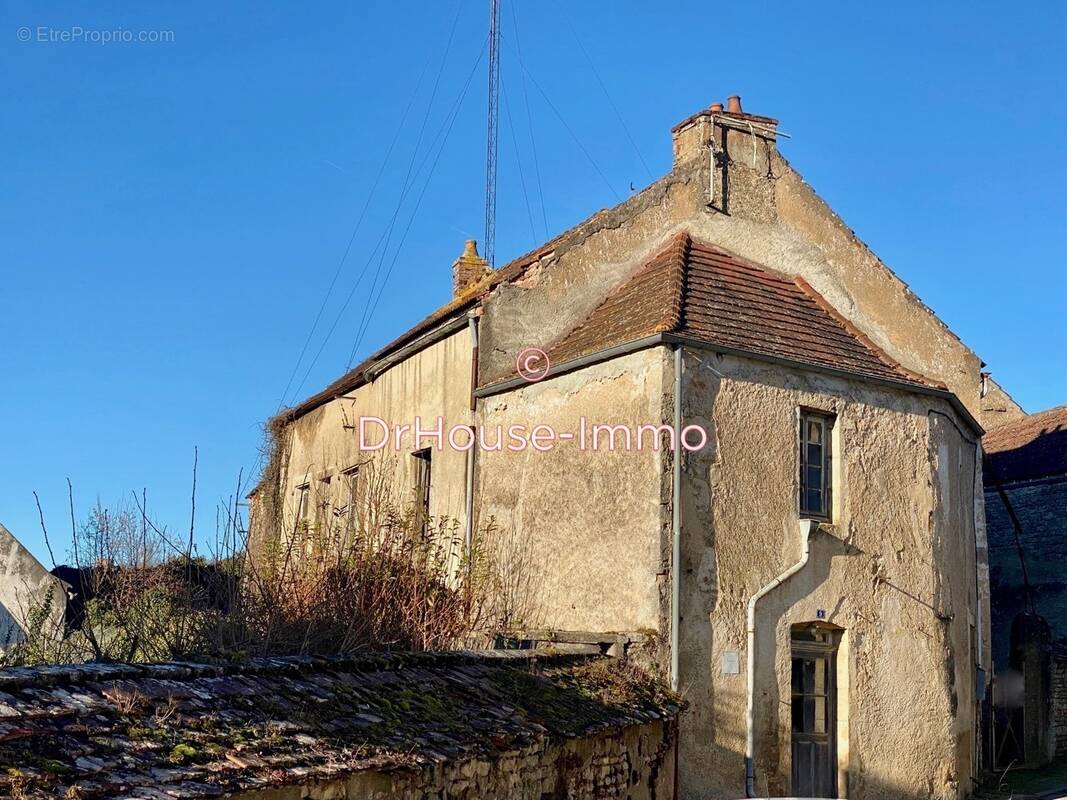 Maison à L&#039;ISLE-SUR-SEREIN