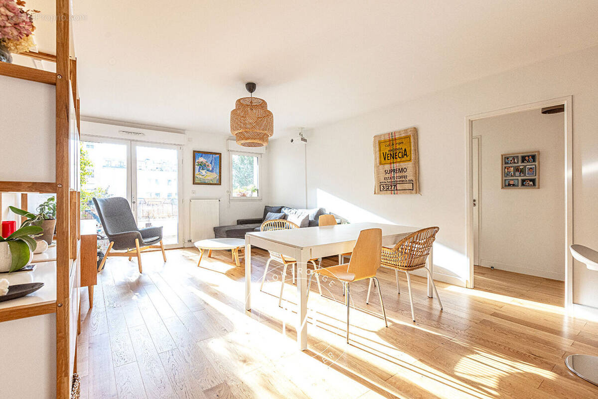 Appartement à MONTROUGE