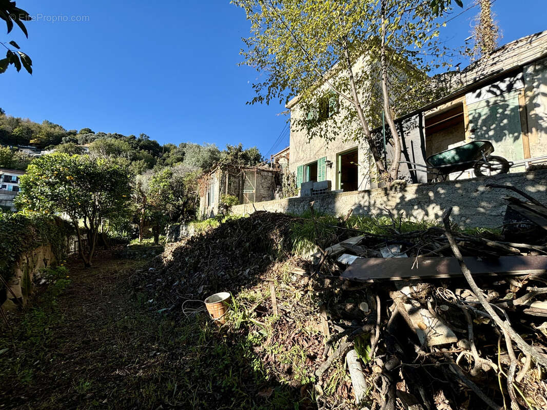 Maison à SAINTE-AGNES