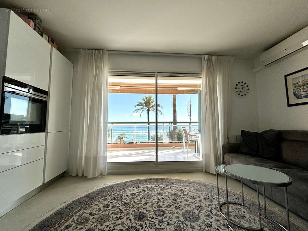 Appartement à ROQUEBRUNE-CAP-MARTIN