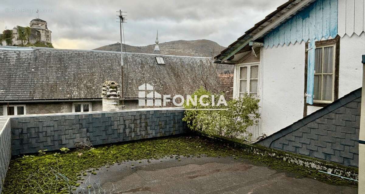 Maison à LOURDES