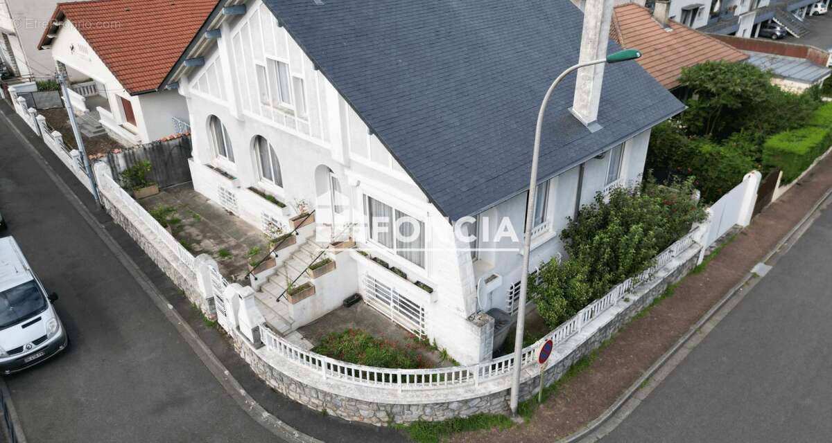 Maison à LOURDES