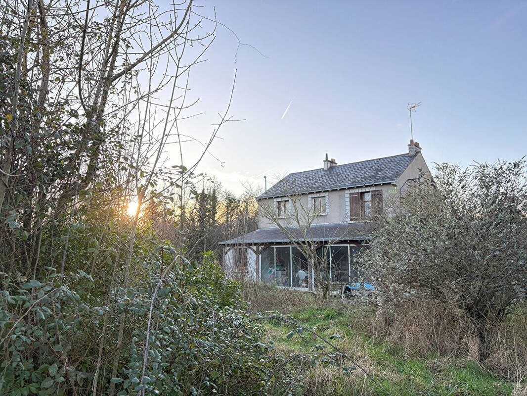 Maison à SAINT-CLEMENT-DES-LEVEES