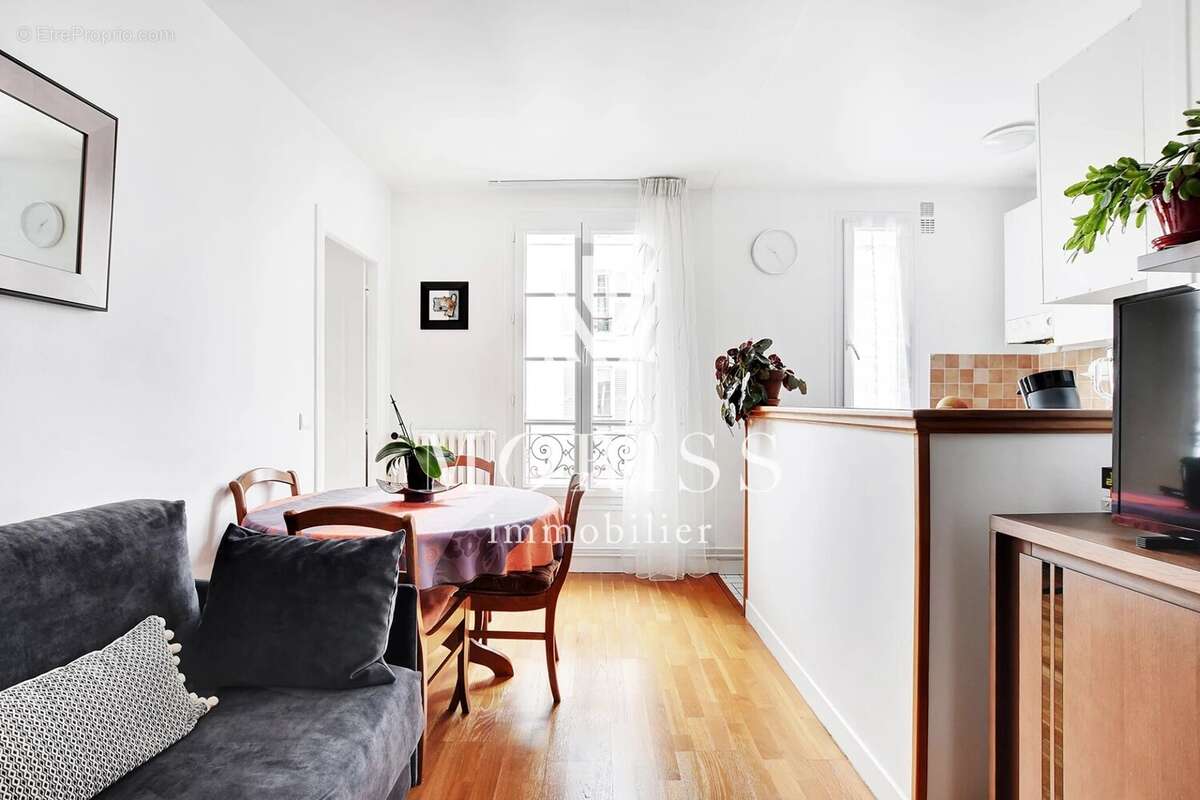 Appartement à PARIS-11E