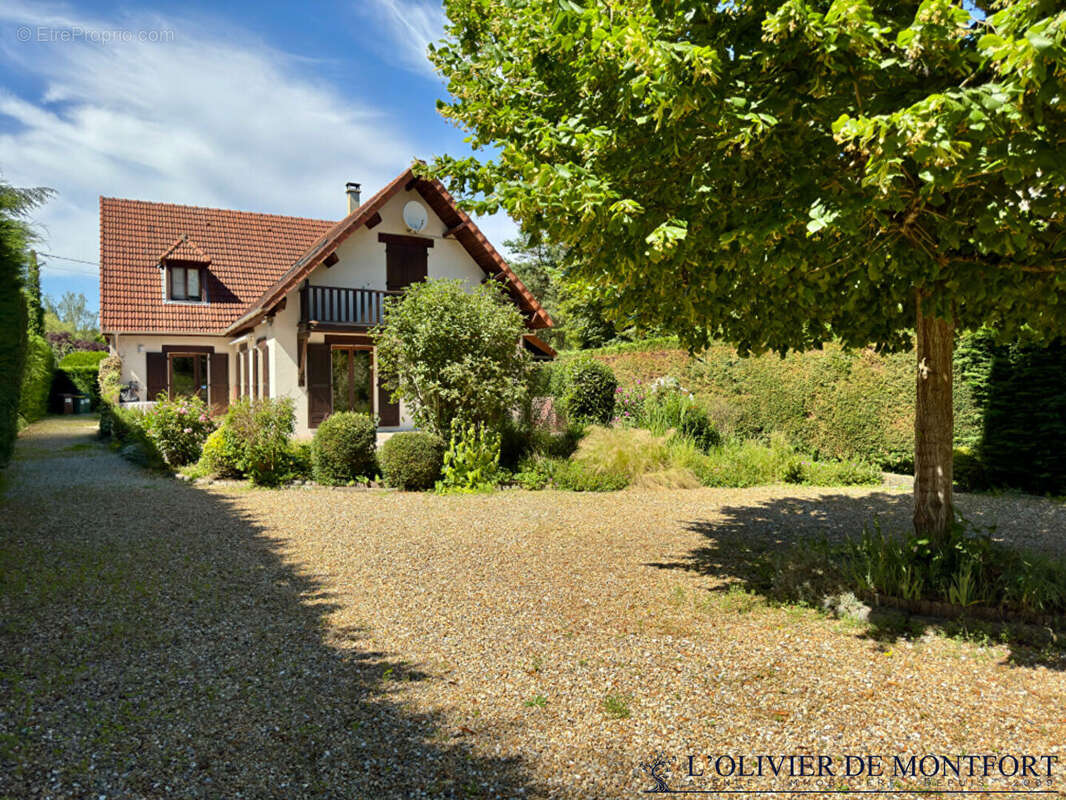 Maison à MONTFORT-L&#039;AMAURY