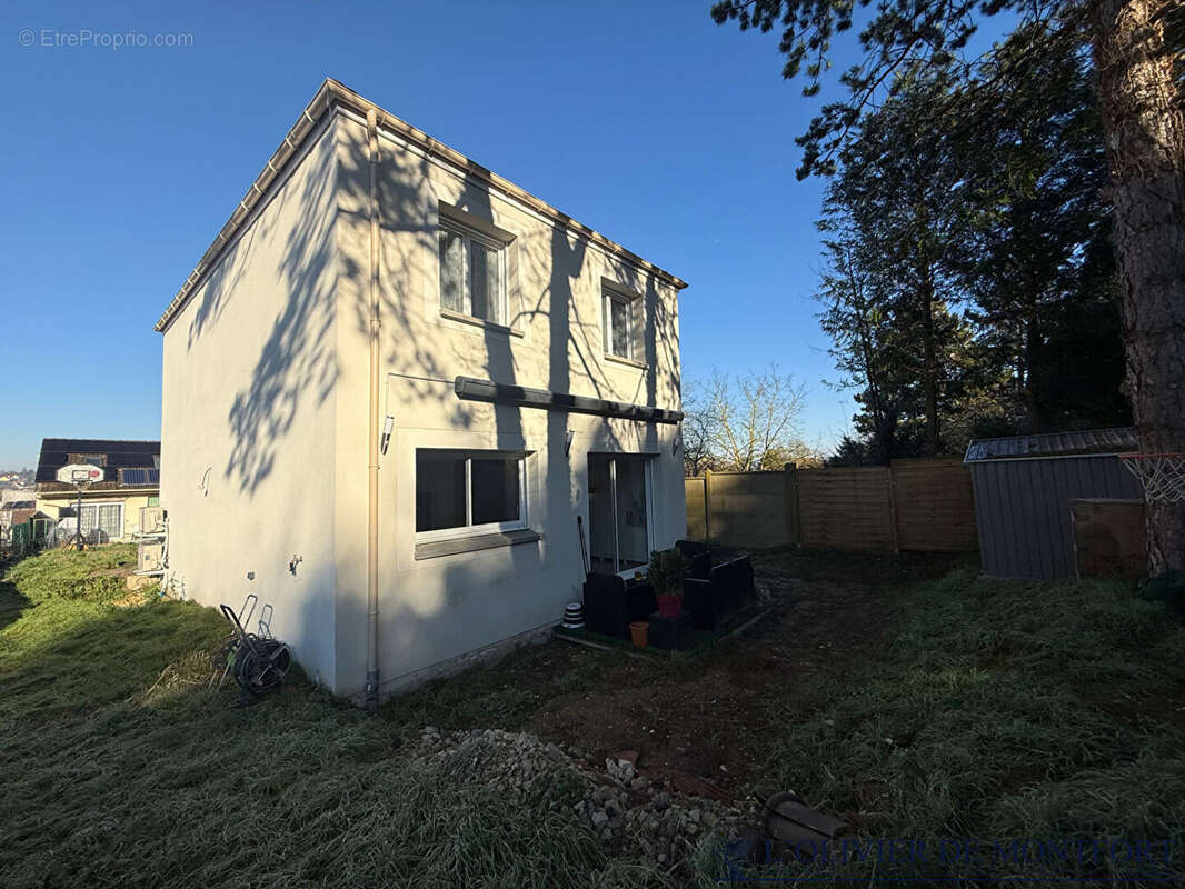 Maison à BONNIERES-SUR-SEINE