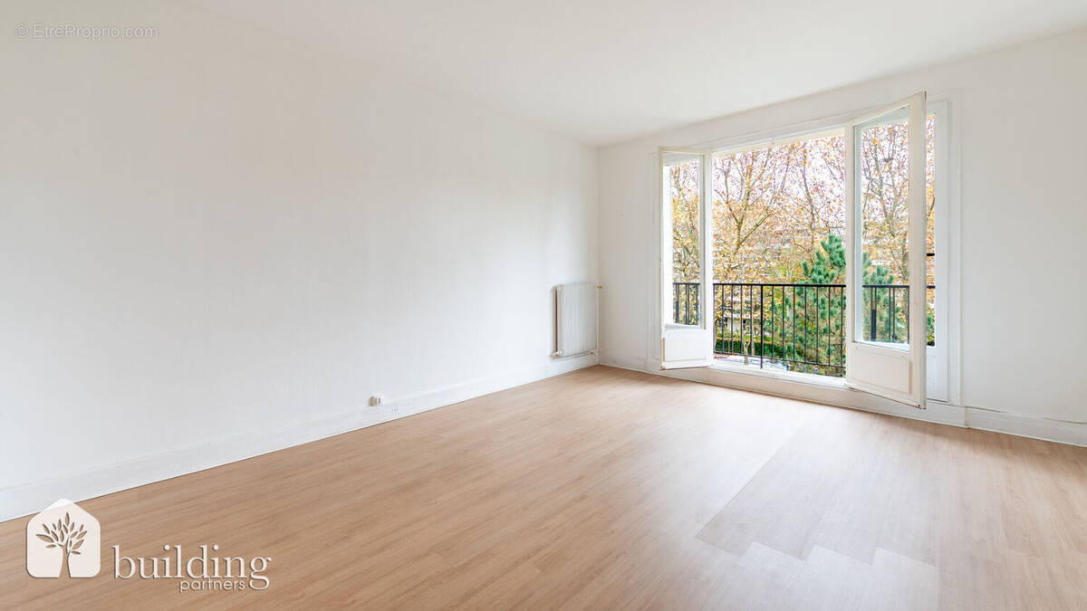 Appartement à NEUILLY-SUR-SEINE