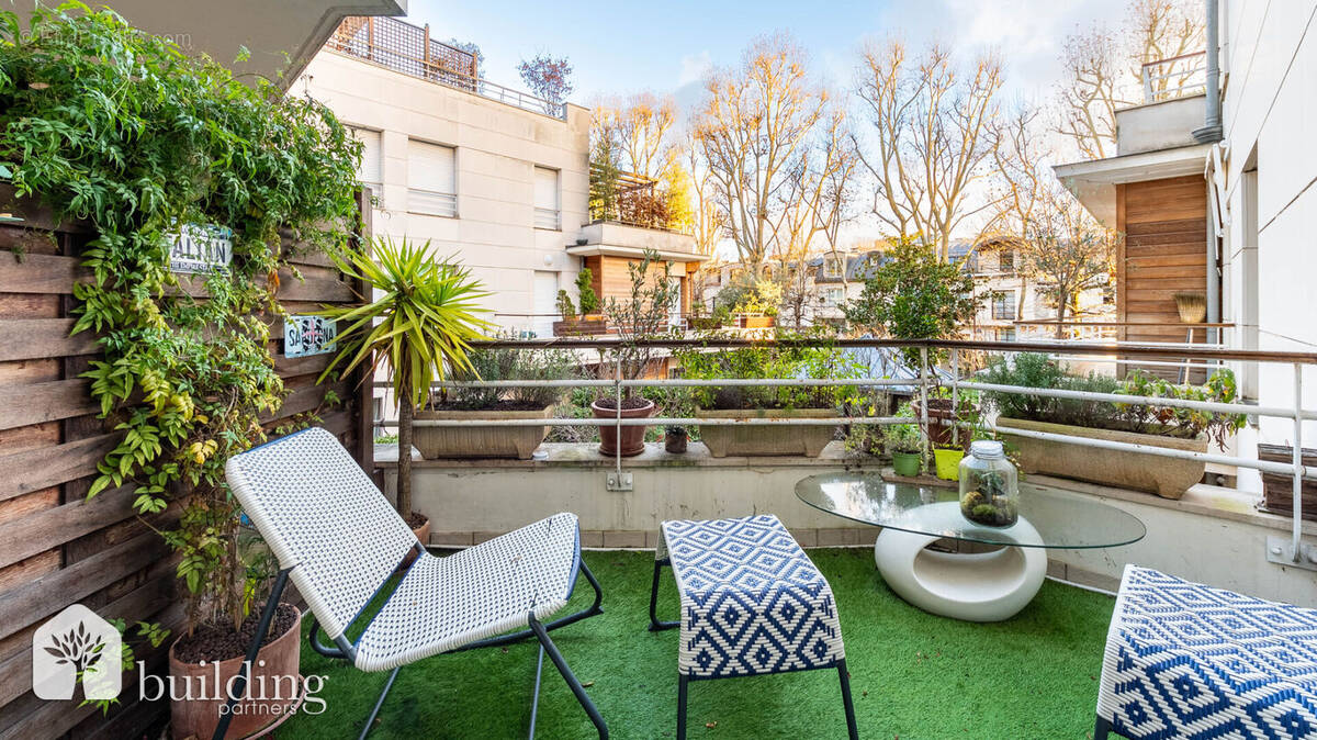 Appartement à NEUILLY-SUR-SEINE