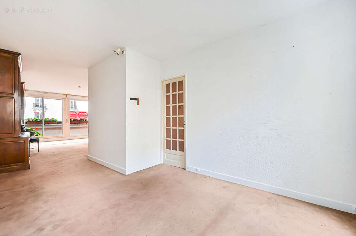 Appartement à PARIS-20E