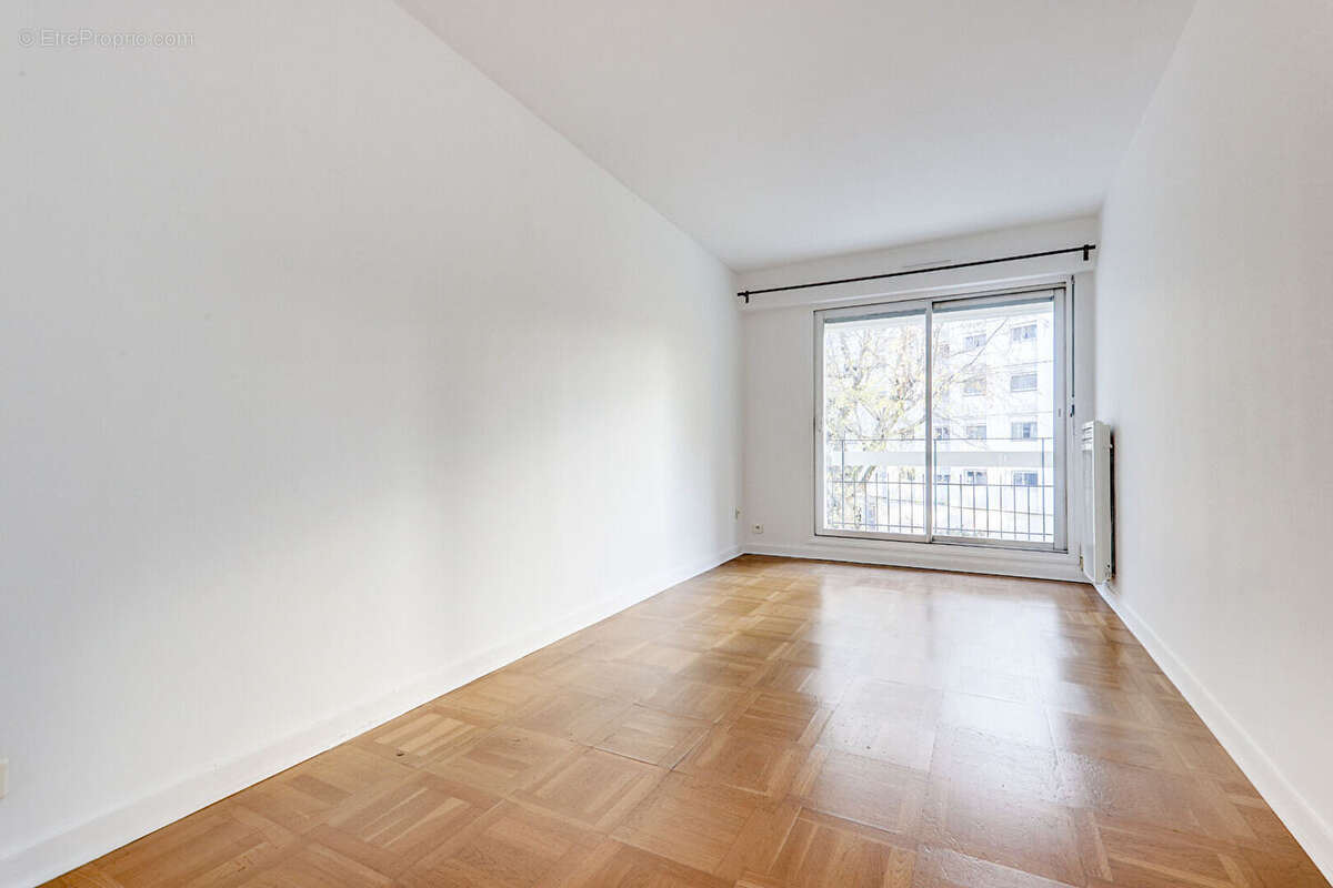 Appartement à PARIS-20E