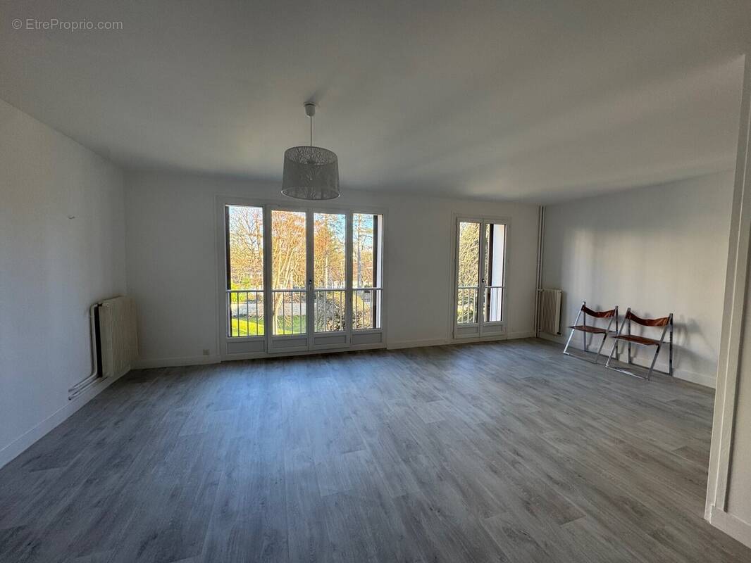 Appartement à FONTAINEBLEAU