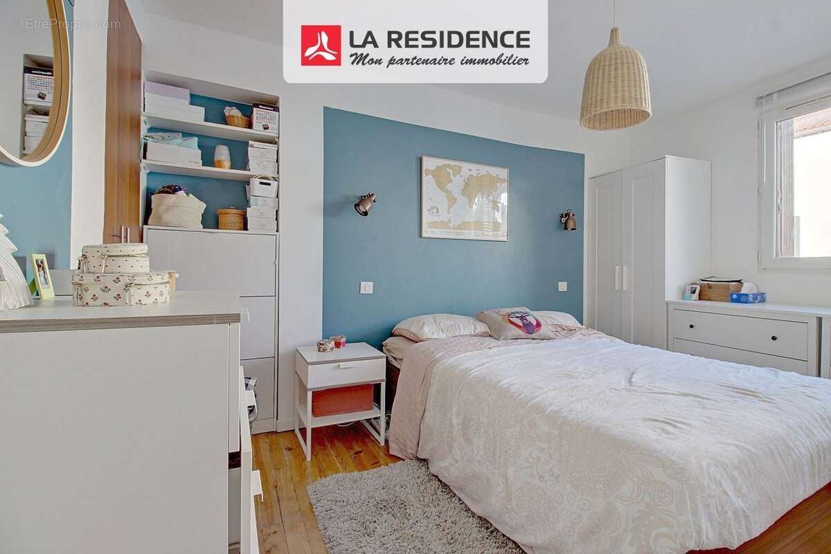 Appartement à SARTROUVILLE