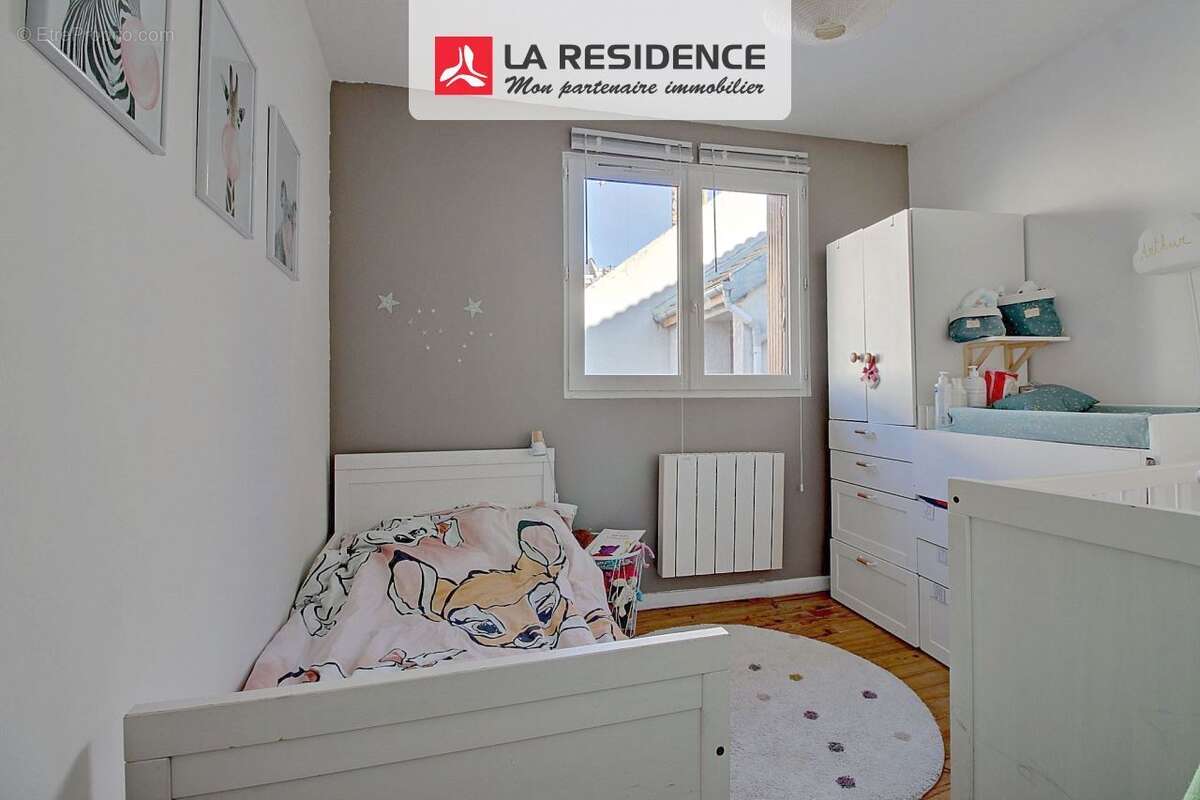 Appartement à SARTROUVILLE