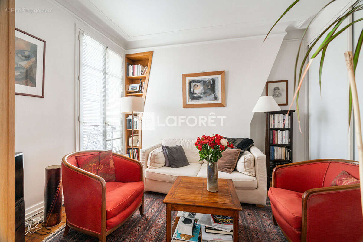 Appartement à PARIS-17E