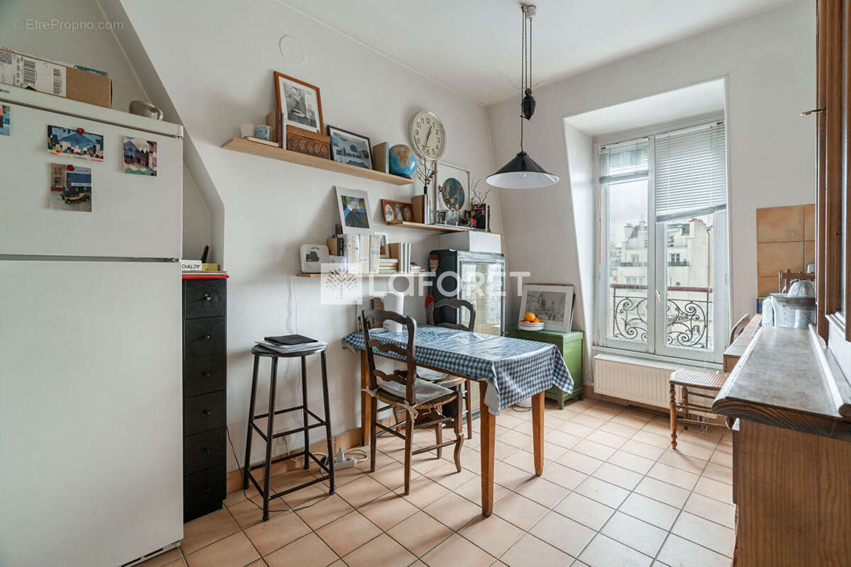 Appartement à PARIS-17E