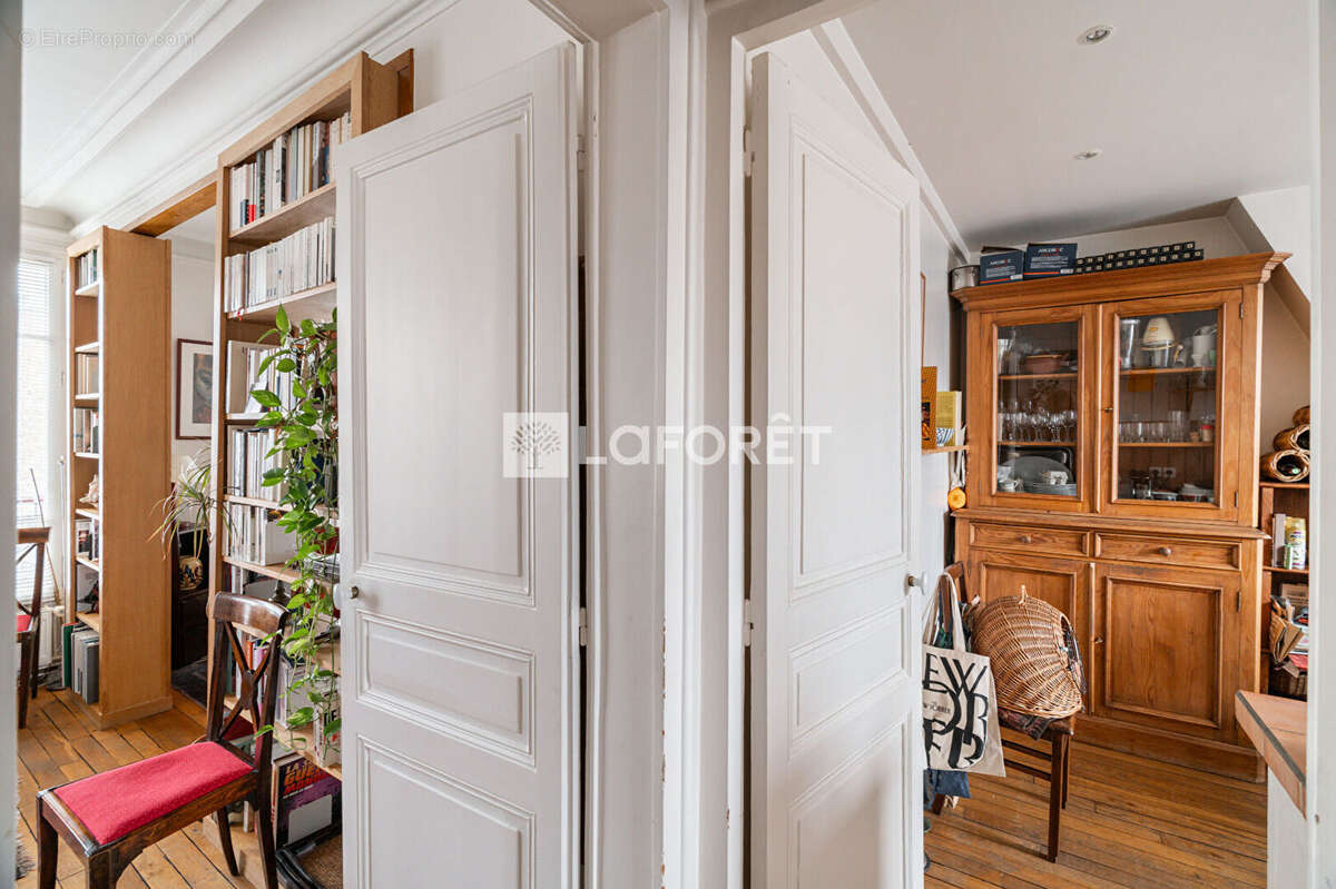 Appartement à PARIS-17E