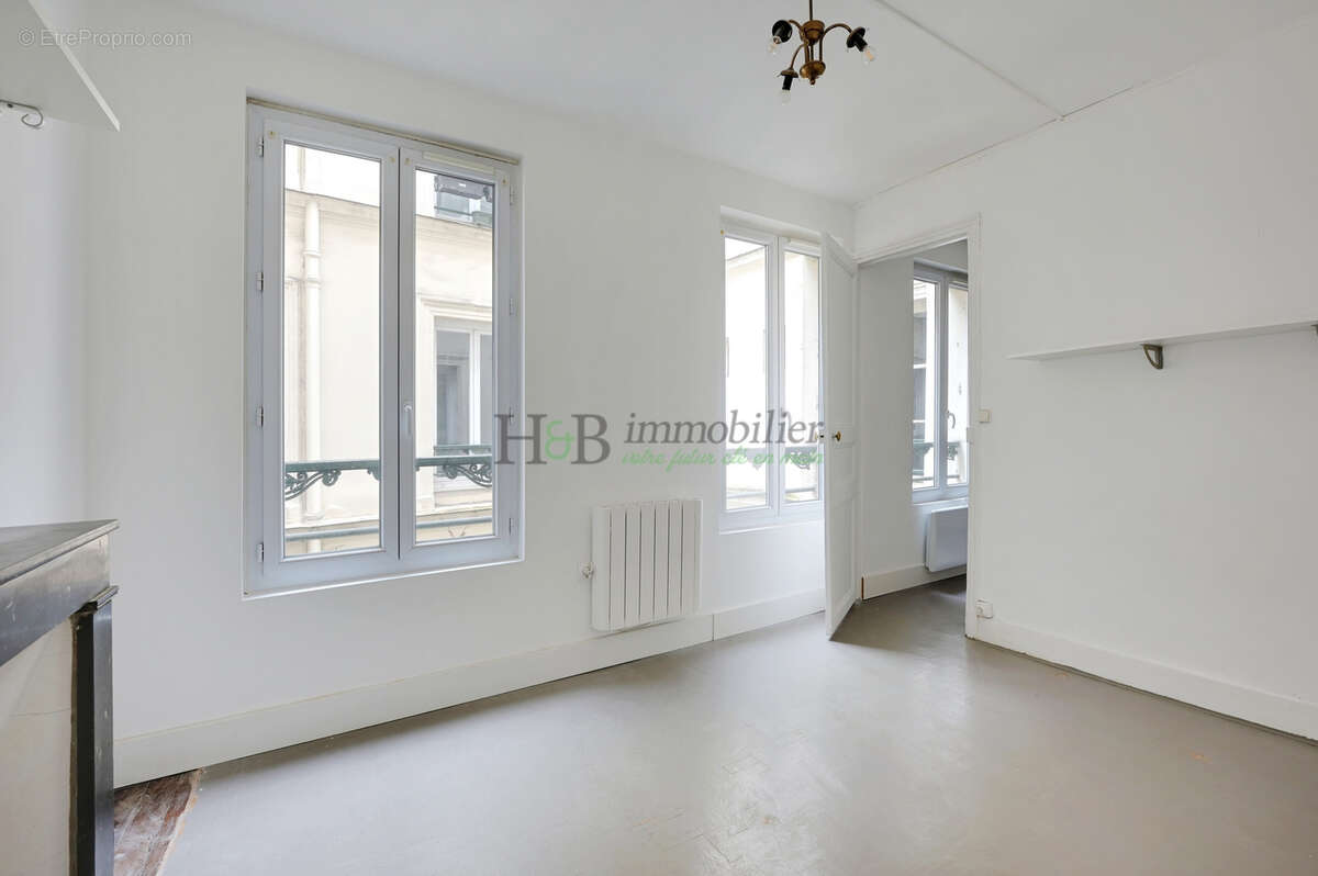 Appartement à PARIS-12E