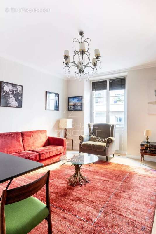 Appartement à PARIS-7E