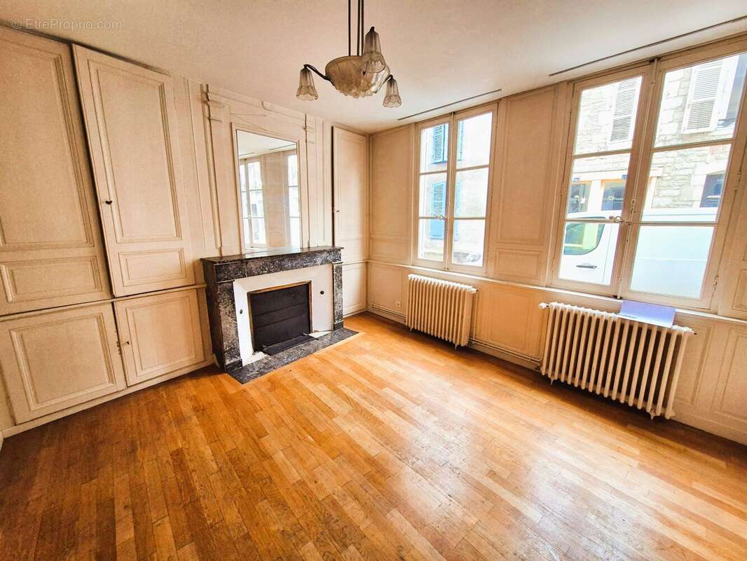 Appartement à BAR-SUR-SEINE